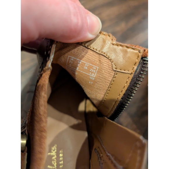 Clarks Artisan Boots Womens Size 5 Leather Suede Block Heel Ankle Zip Western - Picture 8 of 11